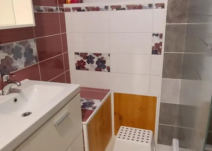 Maison Familiale בית נופש *